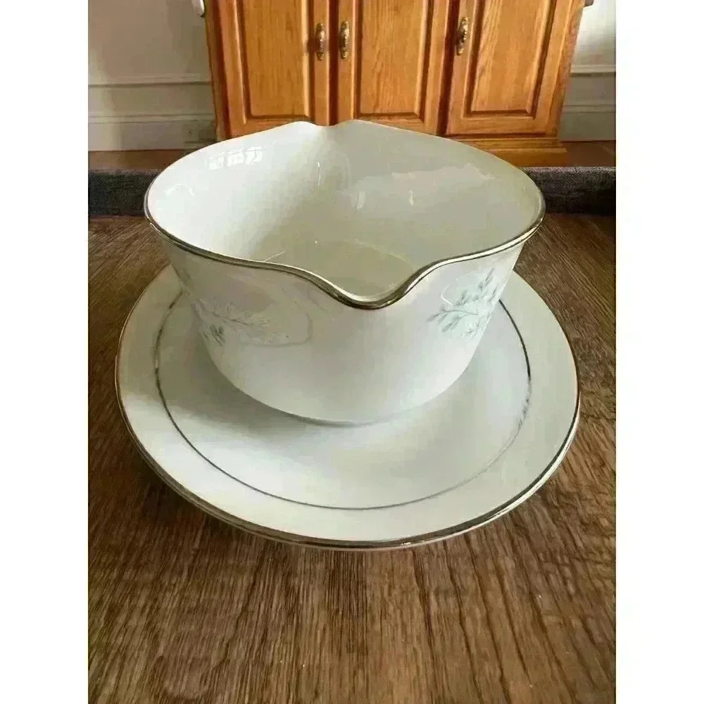 Noritake Carolyn 2693 | Gravy Bowl | Contemporary Fine China | Vintage